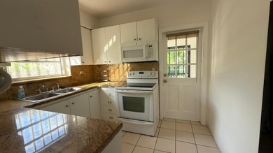 Welcome to this charming single-story residence in Brickell - photo 12