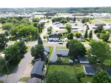 Stop scrolling! This Rice Lake charmer deserves your attention! - photo 33
