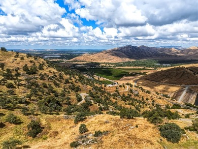 Rare opportunity to own 46.73 acres overlooking Lake Kaweah with - photo 11
