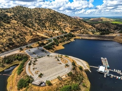 Rare opportunity to own 46.73 acres overlooking Lake Kaweah with - photo 17