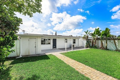 RARE OPPORTUNITY THIS SINGLE FAMILY HOME HAS BEEN UPDATED ON .17 - photo 23