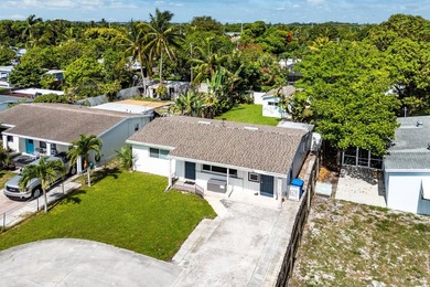 RARE OPPORTUNITY THIS SINGLE FAMILY HOME HAS BEEN UPDATED ON .17 - photo 29