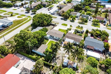 RARE OPPORTUNITY THIS SINGLE FAMILY HOME HAS BEEN UPDATED ON .17 - photo 32
