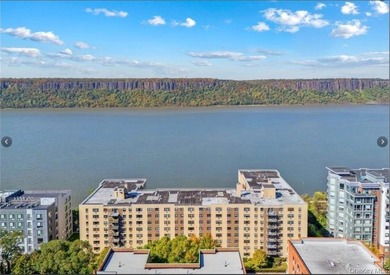 *Parking spots currently available* Current Seller has 2 spots - photo 18