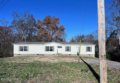 Melton Hill Lake Home For Sale in Powell Tennessee