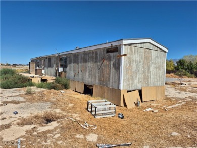 Fixer Upper with Huge Potential on 1.1 Acres in Pahrump!  Bring