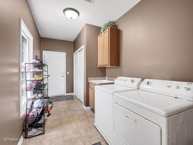 Welcome home to 537 N. Sycamore, where space, comfort, and - photo 20