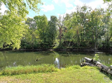 Discover Your Perfect Tippecanoe River Retreat! This beautifully - photo 7