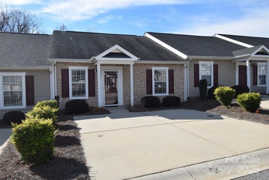 Lake Wylie Townhome/Townhouse For Sale in Cramerton North Carolina