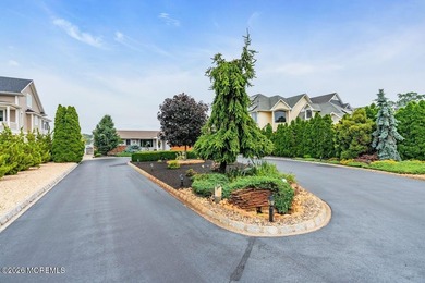 Experience the ultimate waterfront lifestyle from this - photo 3