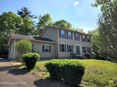 Lake Home For Sale in East Stroudsburg, Pennsylvania