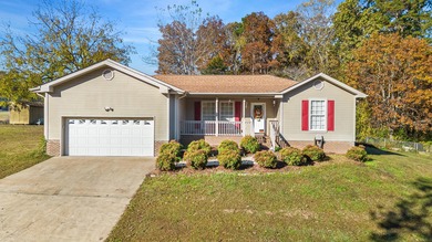 Chickamauga Lake Home Sale Pending in Soddy Daisy Tennessee