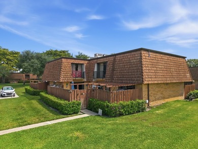 Beautifully updated 3-bedroom, 2.5-bath home in the highly - photo 3