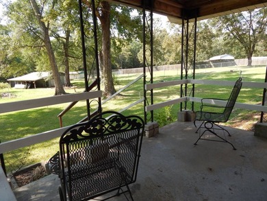 Super neat and clean sitting on a slab and completely covered! - photo 22