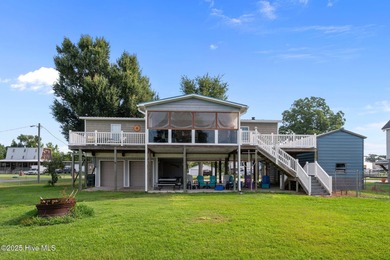 Pamlico River Home For Sale in Chocowinity North Carolina