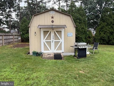 ***Seller is asking for best and final offer by noon on - photo 10