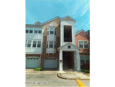 Deerwood Lake Condo For Sale in Jacksonville Florida