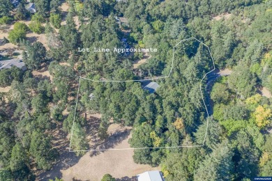 Room to Breathe Minutes from Downtown AlbanyOn a private