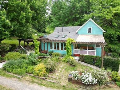 Historic Brush Prairie farmhouse built in 1901 and lovingly - photo 1