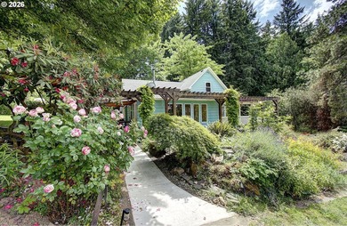 Historic Brush Prairie farmhouse built in 1901 and lovingly - photo 2