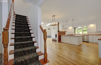 Historic Brush Prairie farmhouse built in 1901 and lovingly - photo 10