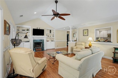Nicely designed 3-bedroom, 3.5-bath patio home with an ideal - photo 11