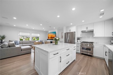 Pristine one of a kind customized Dutch Haven Marina home. This - photo 11