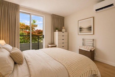Bright & beautifully updated 3-bedroom townhome with a private - photo 12