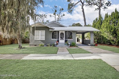 St. Johns River Home For Sale in Palatka Florida