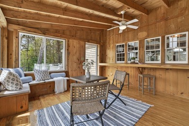 Unique post-and-beam masterpiece, blending rustic character with - photo 22