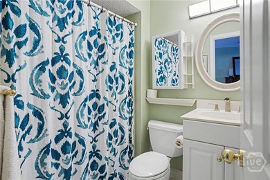 Nicely designed 3-bedroom, 3.5-bath patio home with an ideal - photo 23