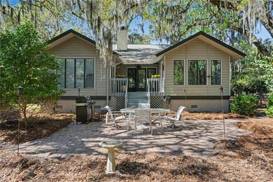 Nicely designed 3-bedroom, 3.5-bath patio home with an ideal - photo 32