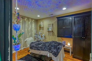 THIS INCLUDES TWO BUILDINGS WITH TWO DIFFRENT BUSINESSES & 4