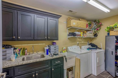 THIS INCLUDES TWO BUILDINGS WITH TWO DIFFRENT BUSINESSES & 4