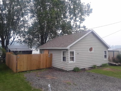 Lake Home Off Market in Silver Lake, Indiana