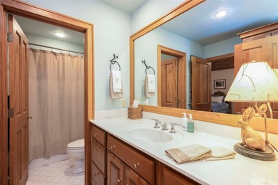 Nestled on Red Bird Circle, one of Lake Toxaway's truly special - photo 24