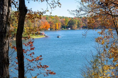 Nestled on Red Bird Circle, one of Lake Toxaway's truly special - photo 30
