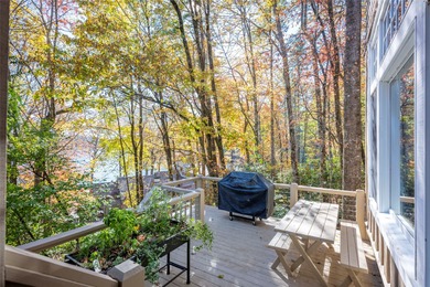 Nestled on Red Bird Circle, one of Lake Toxaway's truly special - photo 31