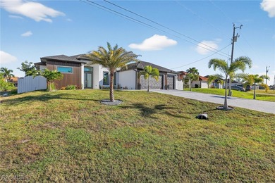 Cape Coral Lakes Area Home Sale Pending in Cape Coral Florida