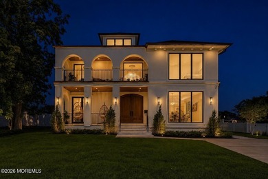 Welcome to 13 Johnston Street, a newly constructed luxury - photo 4