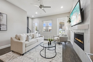 Luxury Living in Mount Dora! This extraordinary home flips the - photo 8