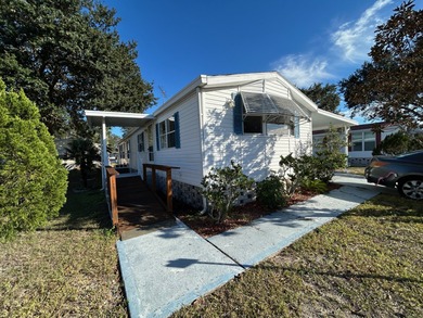 Lake Idlewild Home For Sale in Fruitland Park Florida