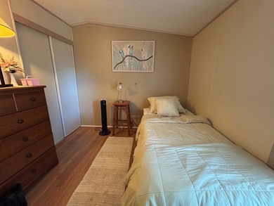 This 1995 manufactured home features 2 bedrooms and 2 bathrooms - photo 7