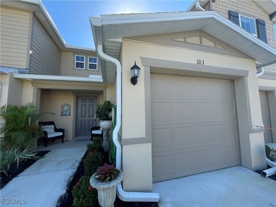 Lake Townhome/Townhouse For Sale in North Fort Myers, Florida