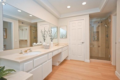 Rarely available, super popular, Alder end unit in an elevated - photo 27