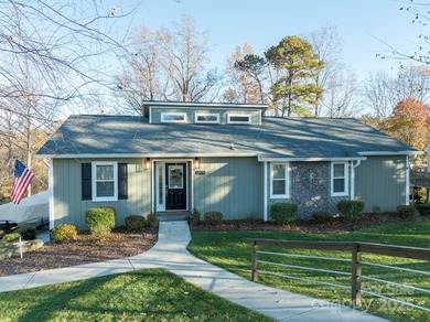 Lake Hickory Home Sale Pending in Hickory North Carolina