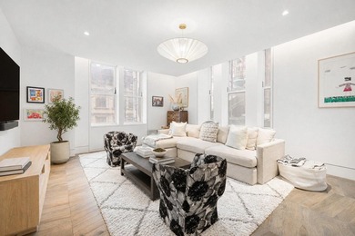 Newly available, Residence 5E offers a one-of-a-kind - photo 2