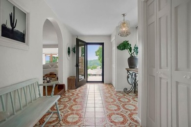 Welcome home to this incredible lake retreat in Lake Quivira! - photo 4