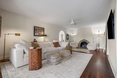 Welcome home to this incredible lake retreat in Lake Quivira! - photo 8