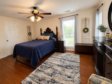 Come relax & take in the views at this custom-built 3-bedroom - photo 9